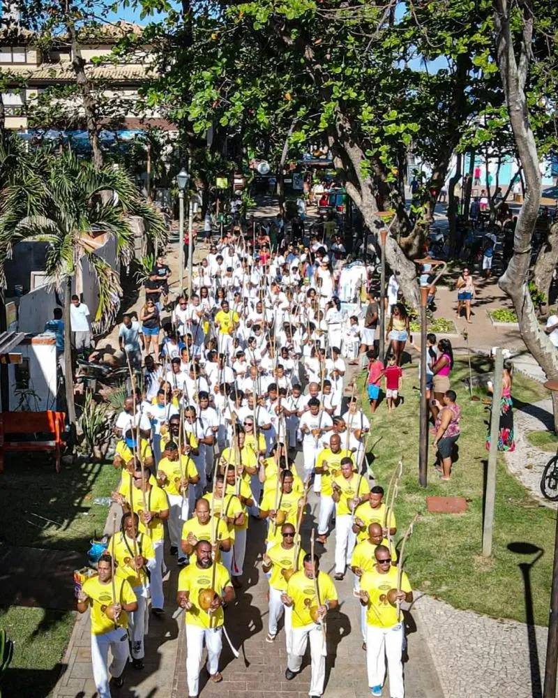 Praia do Forte recebe 12º Encontro de Capoeira, Batizado e Troca de Cordas neste fim de semana