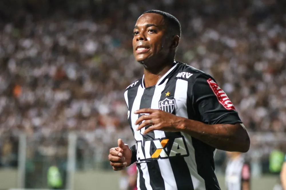 Pedido de liberdade condicional de Robinho será analisado por Luiz Fux no STF