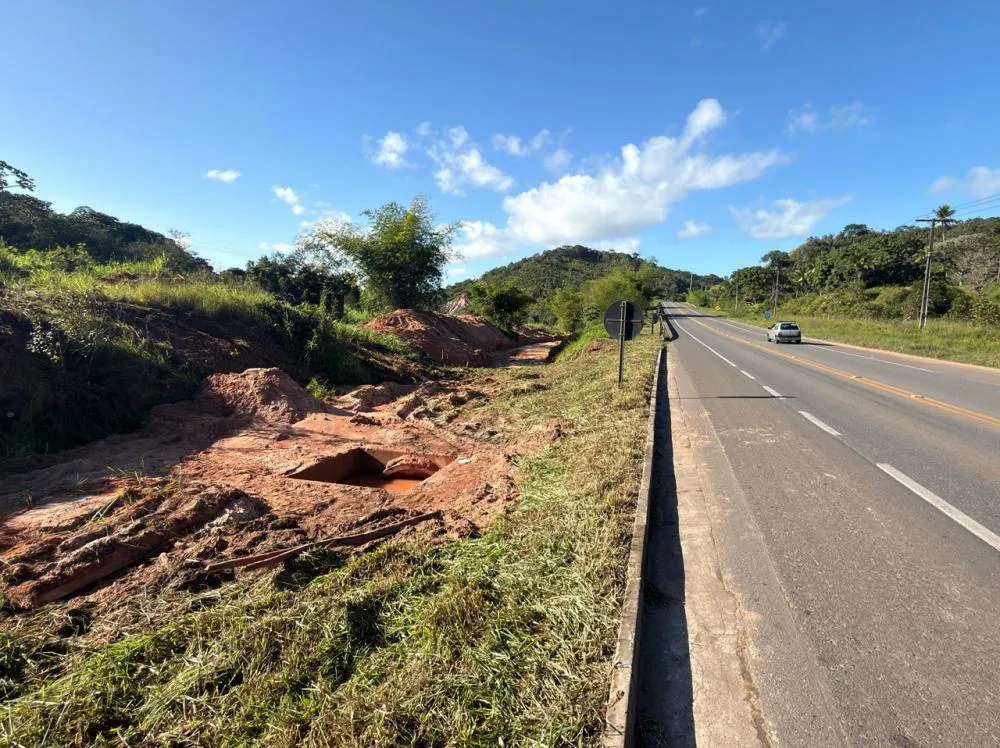 Bahia Norte inicia obra para eliminar lâmina d'água na BA-093 após denúncias de motoristas