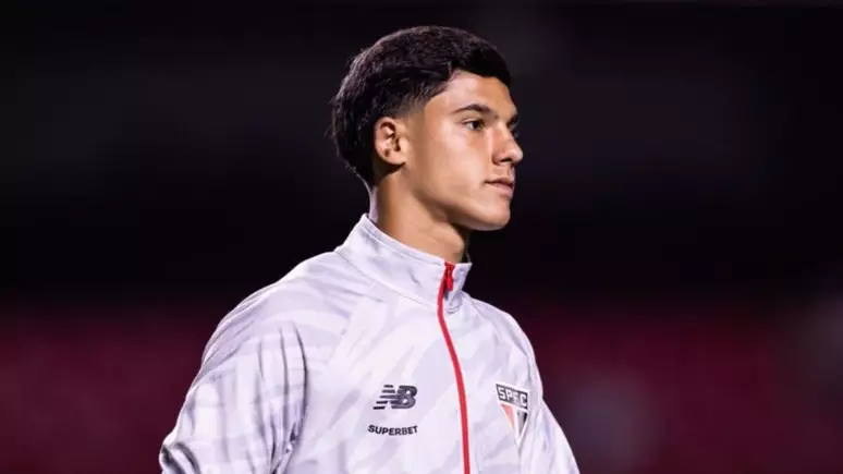 Nicolas, lateral do São Paulo, é preso por atropelar e matar idoso de 84 anos