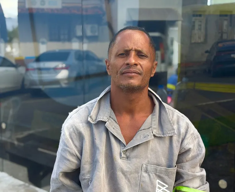 Homem que estava em situação de rua em Mata de São João já está em casa com a família, informa irmã