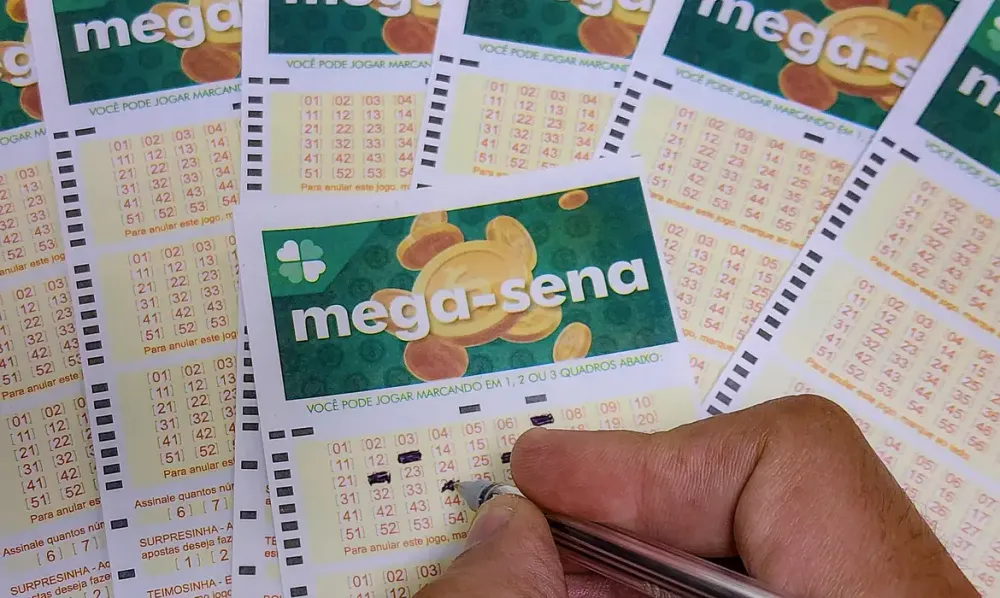 Mega-Sena sorteia prêmio acumulado de R$ 165 milhões neste domingo (09)