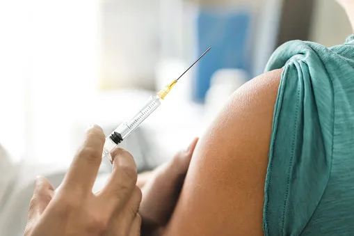 Dias d’Ávila realiza campanha de vacinação contra HPV para adolescentes de 15 a 19 anos