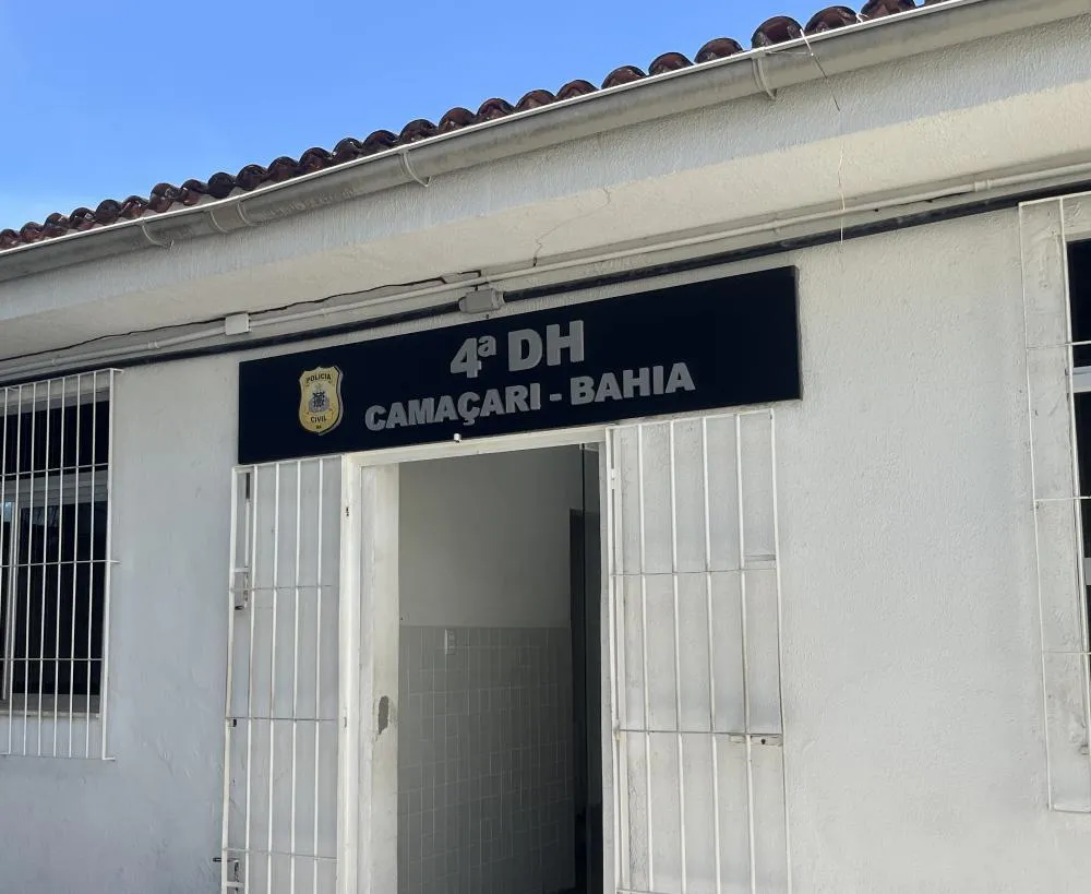 Dois suspeitos de crimes violentos são presos durante operação contra grupo criminoso em Camaçari