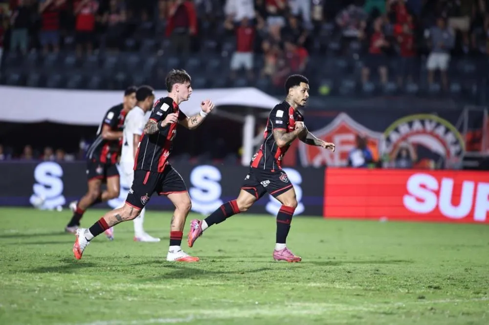 Vitória vence o Botafogo no Barradão e ganha fôlego na luta contra o Z-4