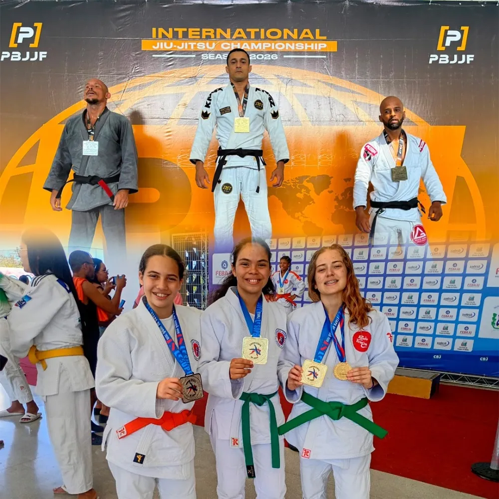 Atletas pojucanos conquistam 23 medalhas em competições de judô e jiu-jitsu