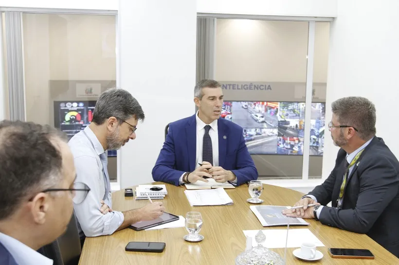 Lauro de Freitas alinha ações com Estado para reforçar segurança em grandes eventos
