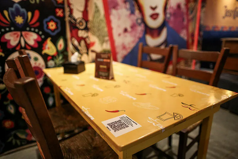 Projeto que obriga restaurantes a oferecer cardápio impresso é aprovado pela CCJ