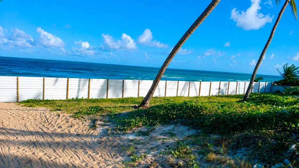 MPF investiga bloqueio de acesso e devastação ambiental em Praia de Barra de Jacuípe 