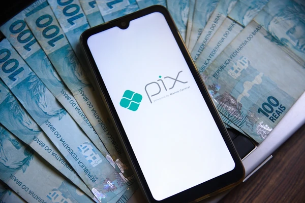 Instabilidade afeta transferências via Pix na manhã deste domingo