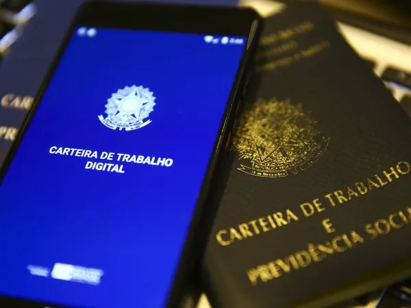 Confira as vagas disponíveis em Camaçari, Dias d’Ávila e Lauro de Freitas nesta segunda (24)