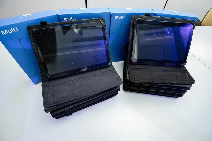 Lauro de Freitas entrega mais de 200 tablets a agentes comunitários de saúde