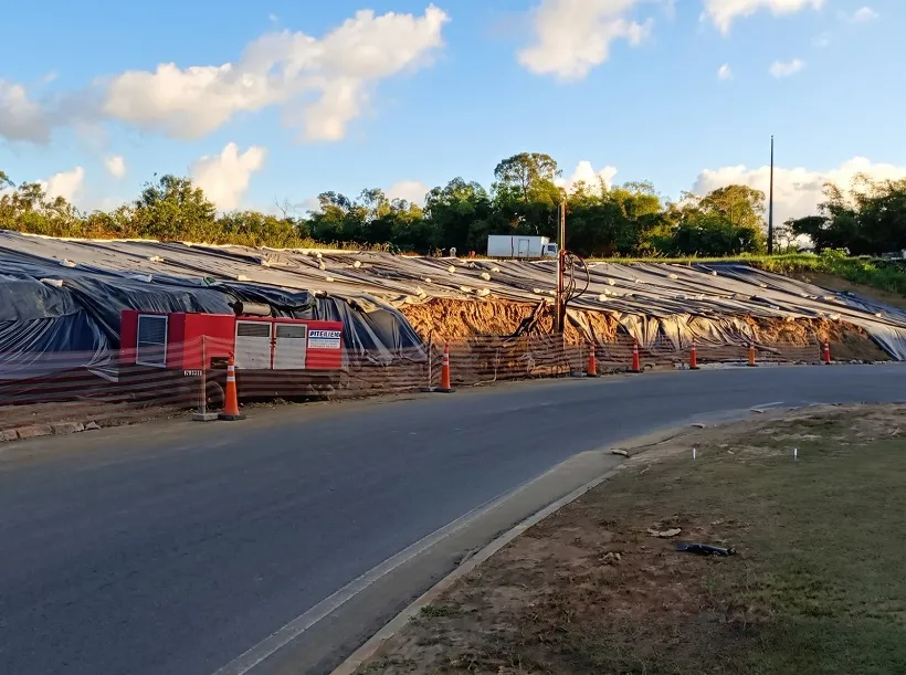 Camaçari e Mata de São João têm obras e bloqueios parciais nas rodovias BA-093 e BA-099 nesta semana