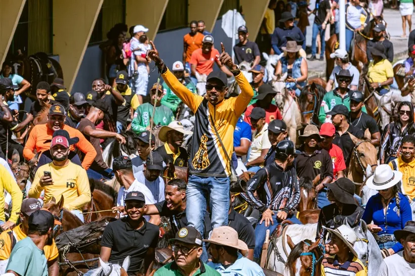 Mata de São João realiza 2ª Cavalgada Municipal com shows de Milsinho Toque Dez e Taty Vaqueira