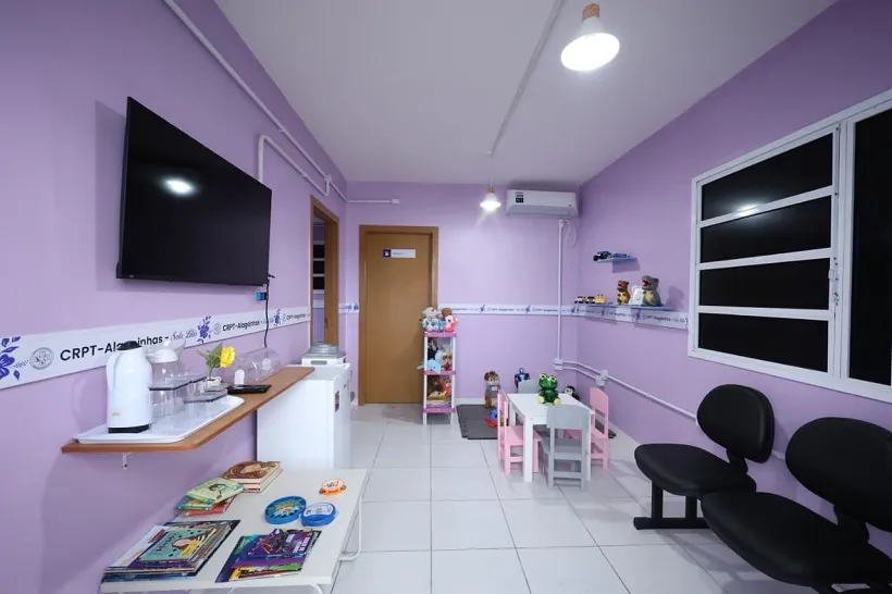 Polícia Técnica inaugura Sala Lilás para atendimento a mulheres e crianças vítimas de violência em Alagoinhas