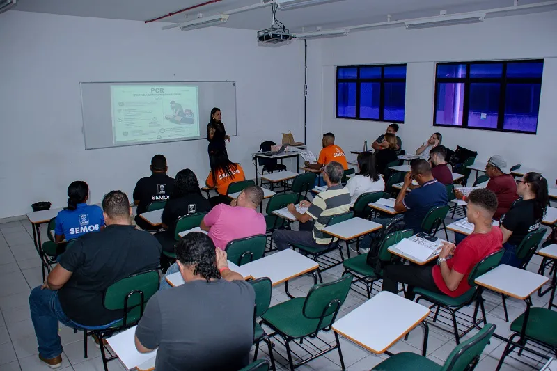 Lauro de Freitas capacita 200 servidores em primeiros socorros para atendimento em situações de urgência e emergência