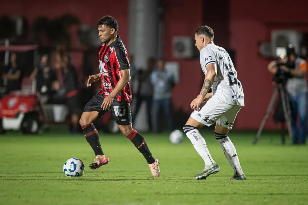 Vasco x Vitória: Veja prováveis escalações e onde assistir o duelo pela Copa do Brasil