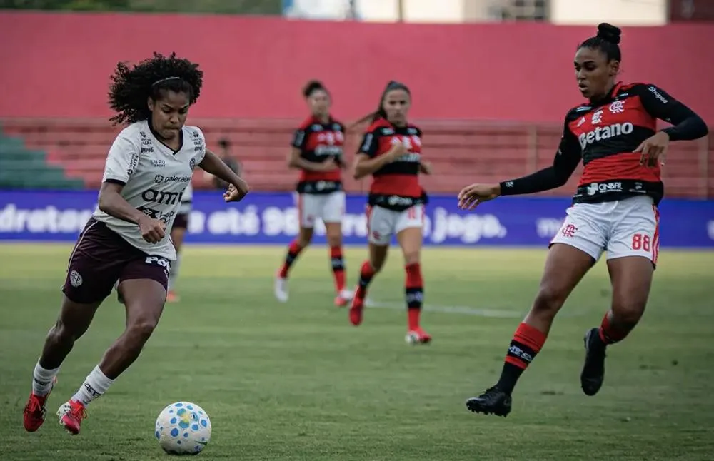 Flamengo vence Ferroviára nas quartas por 1 a 0
