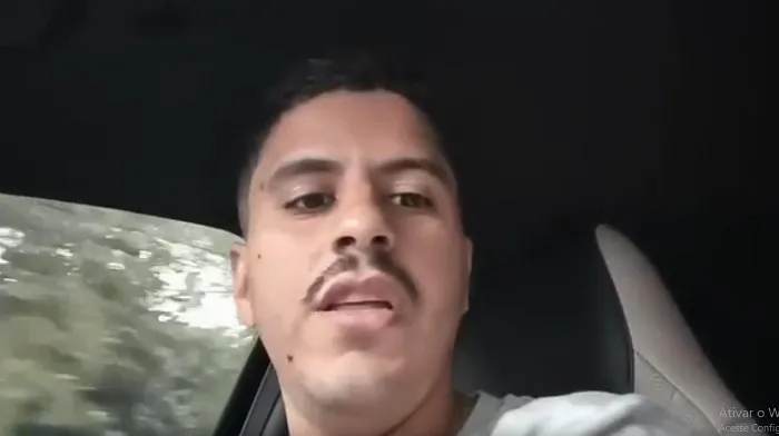 Motorista de aplicativo é ferido com tesouradas por passageira durante corrida em Salvador