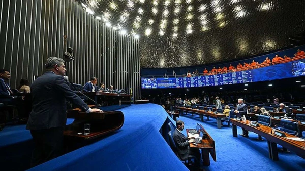Senado aprova fim da ‘taxa das blusinhas’ e texto segue para sanção