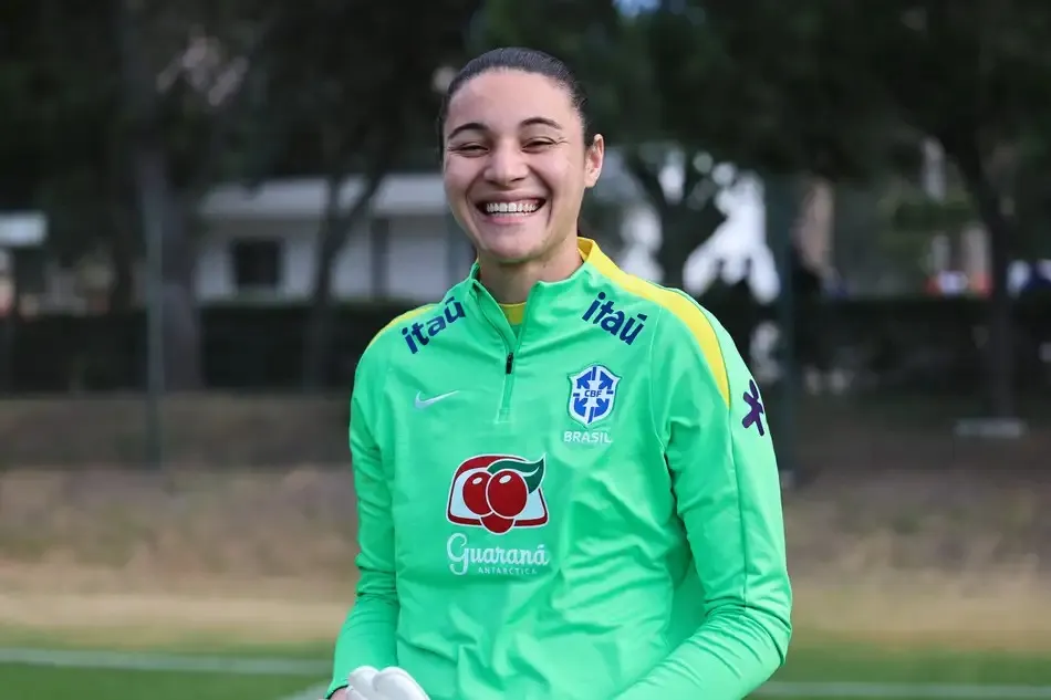 É do Brasil! Goleira da Seleção é indicada à Bola de Ouro