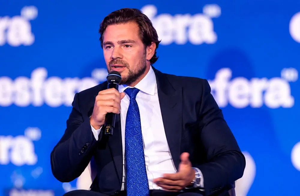 PF identifica cerca de 5 mil arquivos de nudez e sexo explícito em celulares de Daniel Vorcaro