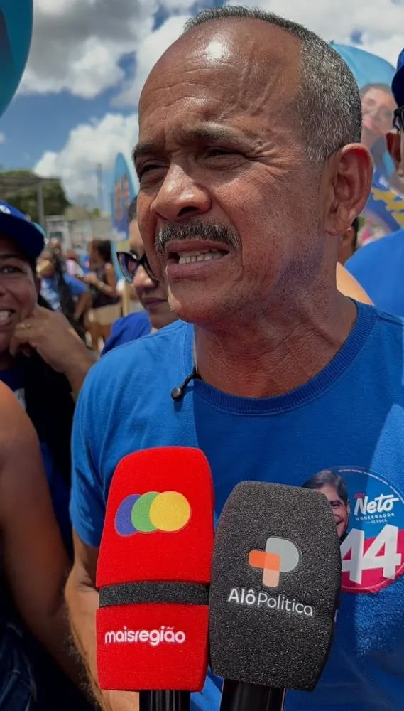 Elinaldo contesta pesquisa e afirma que “onda azul” levará ACM Neto à vitória na Bahia