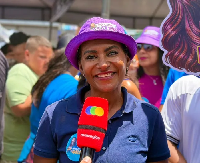 Professora Angélica mira Ivoneide e Flávio e se apresenta como alternativa em Camaçari